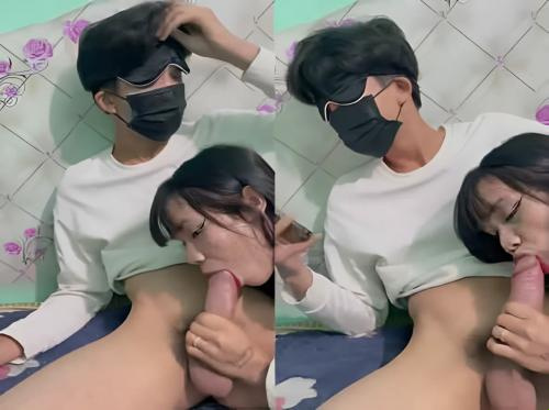Thuong Den verwent haar vriendje wellustig met zijn grote lul Thuong Den verwent haar vriendje wellustig met zijn grote lul