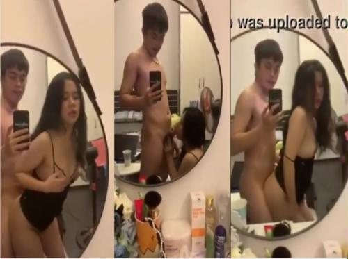 Fare sesso con una matricola in un motel è estremamente piacevole Fare sesso con una matricola in un motel è estremamente piacevole